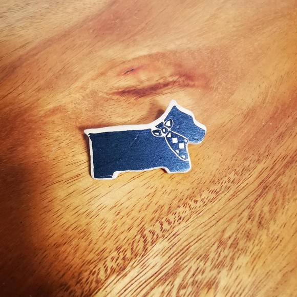 Wooden Scotty Dog Pin Brooch Black with Check Pattern Bandana - Picture 2 of 14